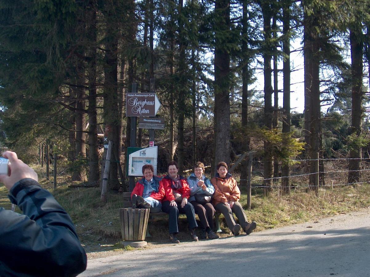 Aussichtsbauernhofpension Hof Gretchens Winterberg Bagian luar foto